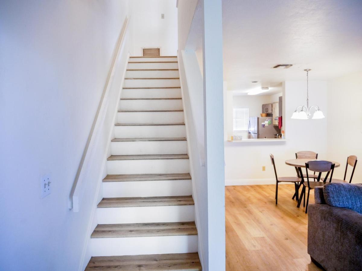 Spacious Townhome Ocala, Central Location, Newly Renovated, Pets Welcome Екстер'єр фото