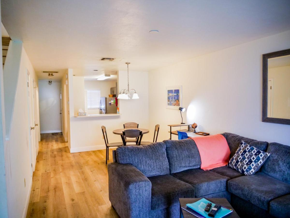 Spacious Townhome Ocala, Central Location, Newly Renovated, Pets Welcome Екстер'єр фото